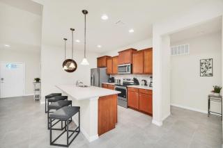 Stylish Family Villa with Game Room & Pool - 4