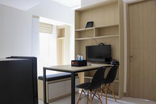 Restful and Cozy 2BR Tokyo Riverside PIK 2 Apartment By Travelio - Rawalembang - 7