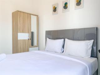 Homey and Comfortable Studio Tokyo Riverside PIK 2 Apartment By Travelio - Rawalembang - 9