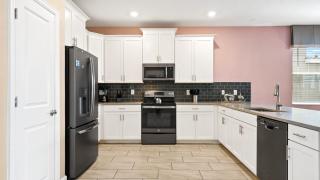 Last Minute Disney Getaway! Private Pool, Hot Tub & Games Room. Book Now! #59693 - Kissimmee - 1