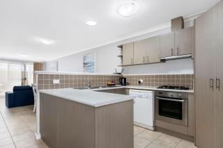 Escape to 28 at Cape View - Broadwater - 7