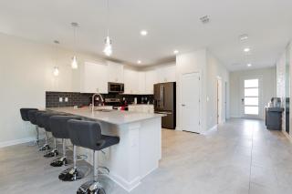Last Minute Disney Getaway! Private Pool, Hot Tub & Games Room. Book Now! #27832 - Kissimmee - 4