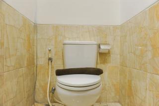 Best Homey and Strategic Studio at Bellezza Apartment By Travelio - Jakarta - 4