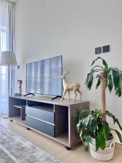 1 Bedroom Holiday Home in JVC - Dubai - 8