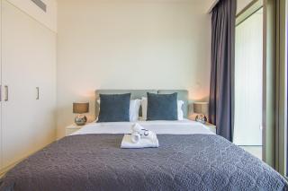 Luxurious 2BR in Downtown Views II, Zaabeel Second - Dubai - 1