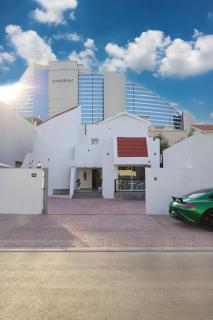 Beautiful private villa with pool - Dubai - 0