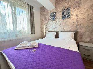 Lazar Tower Apartments with 2 Bedroom and Parking near Palas - Iaşi - 4