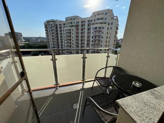 Lazar Tower Apartments with 2 Bedroom and Parking near Palas - Iaşi - 3