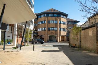 Space Apartments at Library House Brentwood Flat 1 - Brentwood - 8