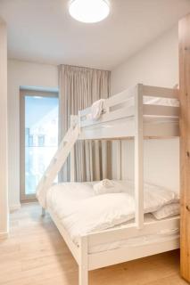 Sunny Seaview Sanctuary in Ostend w Parking - 9