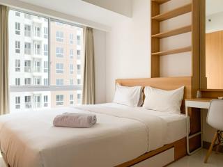 Strategic and Comfortable 2BR Apartment at Tokyo Riverside PIK 2 By Travelio - Rawalembang - 0