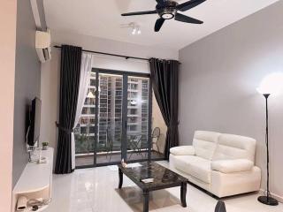 Awesome Pool View 2BR TV Box Country Garden - Johor Bahru - 2