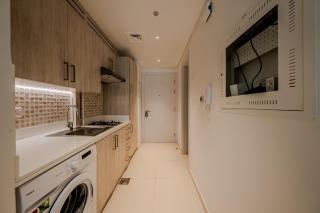 Exquisite Studio apartment in Palm Jumeirah - Dubai - 8