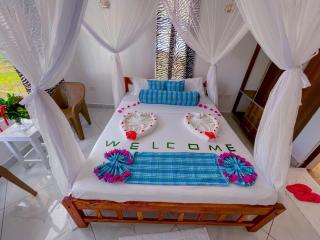 Silent Palms Villa - 2