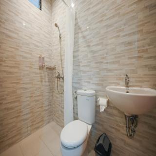 RedDoorz Plus at Kencana Residence Jimbaran - Jimbaran - 7