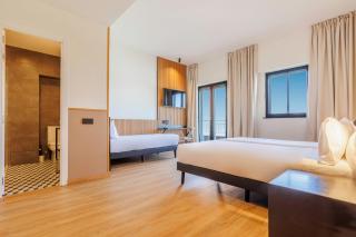 Hotel Acta Madfor - Madrid - 5