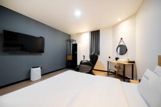 Idun Hotel - Wanju - 1