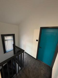 Tudors eSuites Spacious 4 Bedroom House - Birmingham - 1