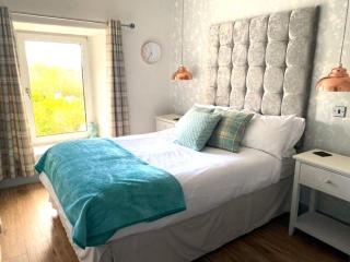 Zipworld Waterfalls Eryri Dogs Welcome 3 Bed sleeps 5 - 8