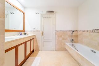Elegant 3Bedroom Apartment in La Quinta Marbella - Malaga - 3