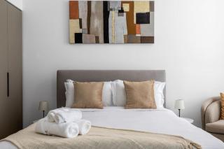 Waves - Premium Studio Stay in the Heart of Business Bay - Dubai - 6