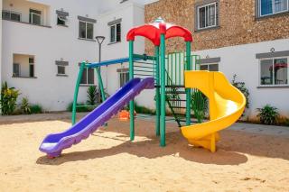 3 bedroom mombasa CBD with AC - 8