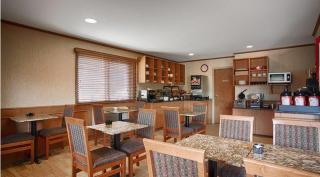 SureStay Plus Hotel by Best Western Salmon Arm - Salmon Arm - 2
