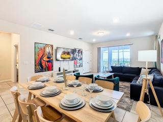 7BR Resort Home BBQ Pvt Pool - Davenport - 1