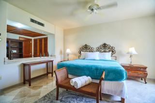 BeachFront Appt with Amazing Pool in Pto Aventuras - Puerto Aventuras - 1