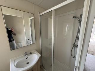 Stunning 8 Berth Caravan With Decking And Unlimited Wi-Fi, Ref 71012P - Tunstall - 1