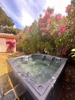 Logement Linotte, 600m à pied Santa Giulia Jacuzzi - Bocca del Oro - 0