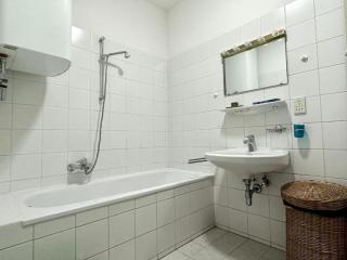 Next To First District, Traditional Vienna Apartment - Wenen - 2