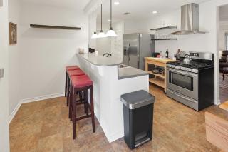 Adorable Southside ATM Cottage with Bikes, Pets OK - College Station - 6
