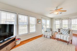 Walk to Beaches Home with Patio in Surf City! - Surf City - 5