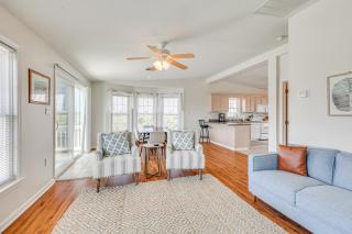 Walk to Beaches Home with Patio in Surf City! - Surf City - 4