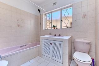 Large 1 bedroom cottage, 15 min from OR Tambo Airport, with backup power and water - Germiston - 2
