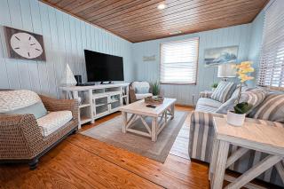 Sand Dollar Retreat by Sea Scape Properties - Carolina Beach - 7