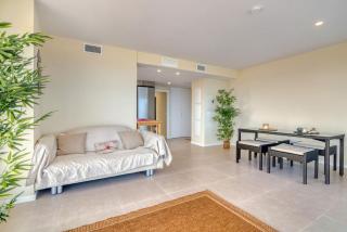 Luxury Penthouse with Panoramic Sea Views - 3