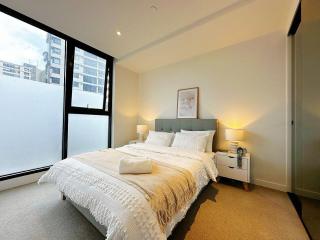 Homelike 2B Apt Next to Grand Prix with Free Parking - 9
