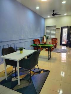 Doleena's Homestay - Sitiawan - 7