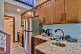 Retreat on the Lake - Hiawassee - 1