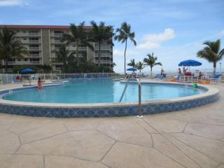 Gulf Front Bonita Beach Condo------April 2026 Special 6750 Entire Month - 4