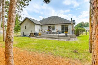 Beloit Home with Deck 3 Mi to Health System Campus - 8