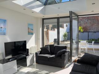 23 Millhams Street - 7