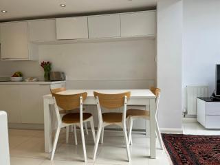 23 Millhams Street - 5