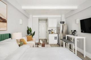 73-518 Newly Reno Studio UWS Doorman Gym Laundry - 2