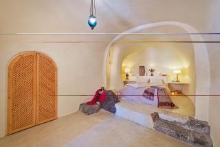 Real Santorini, Cave House far from the crowds - Fira - 3