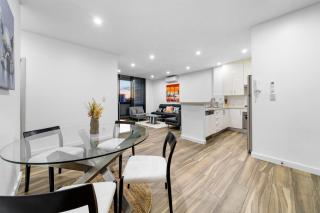 Chic 2 BR Apt with Parking & Darling Harbour-10mins walk - Sídney - 4