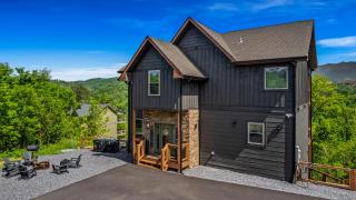 4bdr, Views, Pool, Hot Tub, Location and Fun - 3