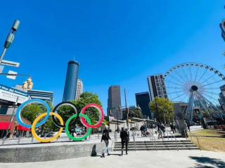 Unparalleled Convenience, City View, Food Scene - Atlanta - 5